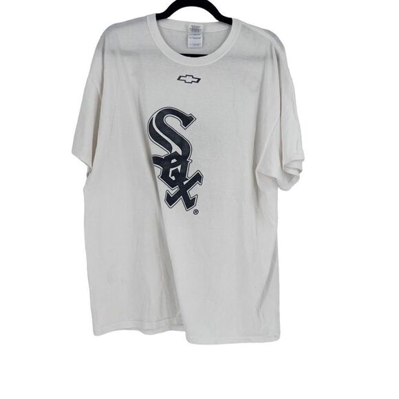 Gildan Men's Crew Neck Chicago White Sox Chevy Patriotic T-Shirt Size XL - Picture 2 of 6